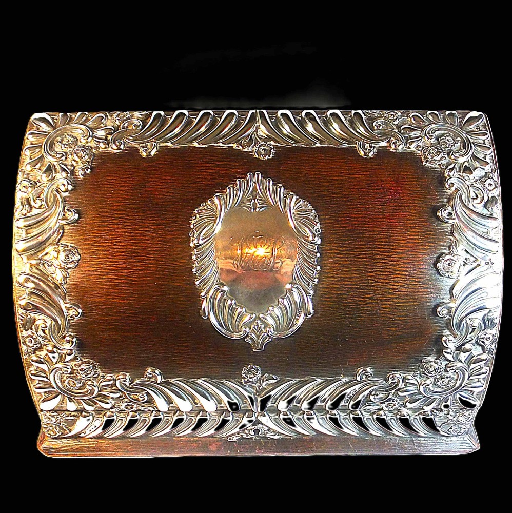 SUPERB SILVER MOUNTED LEATHER STATIONARY BOX by WILLIAM COMYNS - 1908