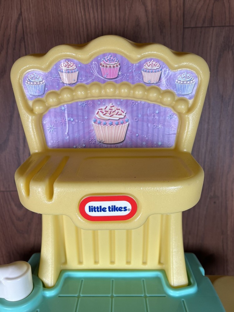 Little Tikes Cupcake Kitchen Retired Very Nice