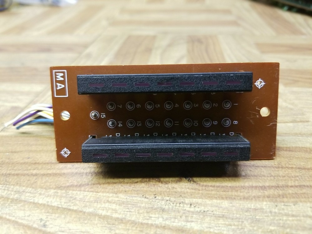 ADC STEREO EQUALIZER MODEL TWO IC METER LEVEL