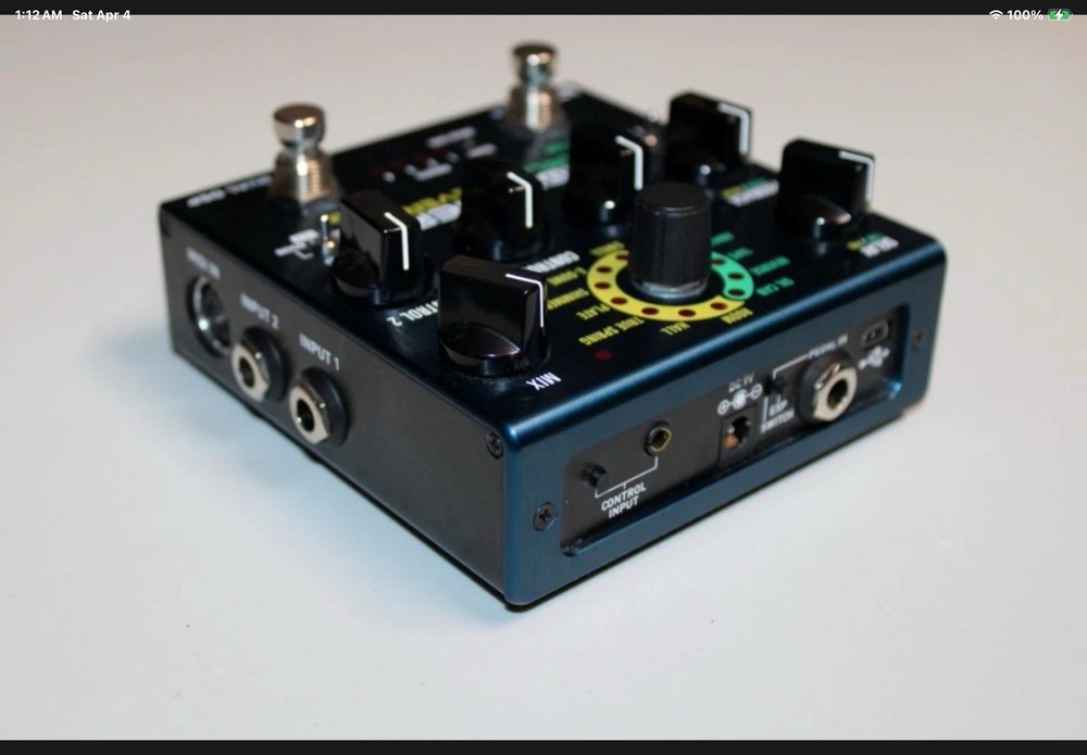 Source Audio Collider Stereo Delay & Reverb Pedal
