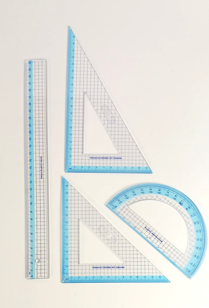 4-Piece Mathematical Drawing Set - Metric
