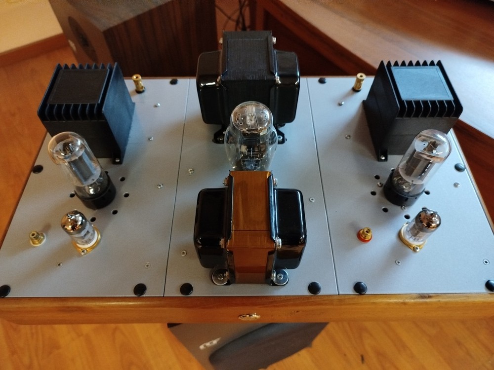 Stereo Tube Amplifier