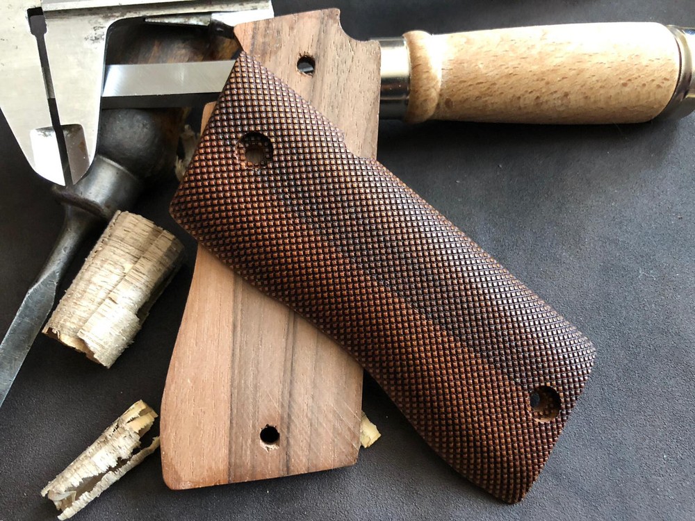 Star Model BM Turkish Walnut Grips Set. Checkered. Handmade. US Based Seller