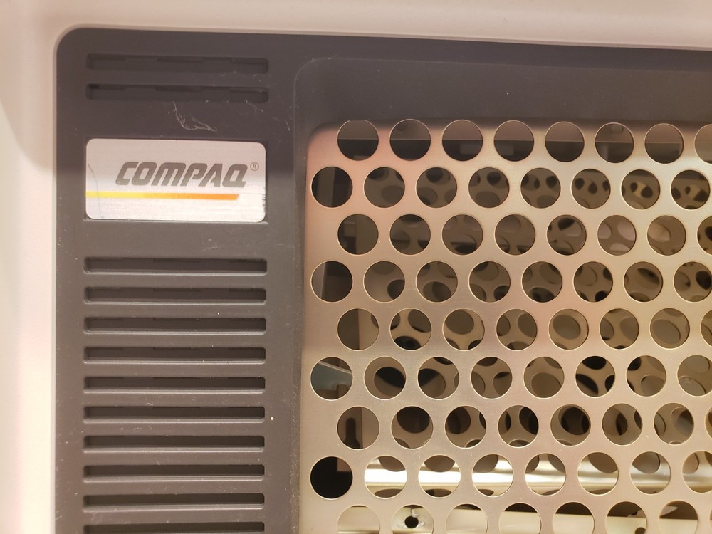 Vintage Compaq Personal Portable Computer Desktop **Empty Case Only** Nice Cond