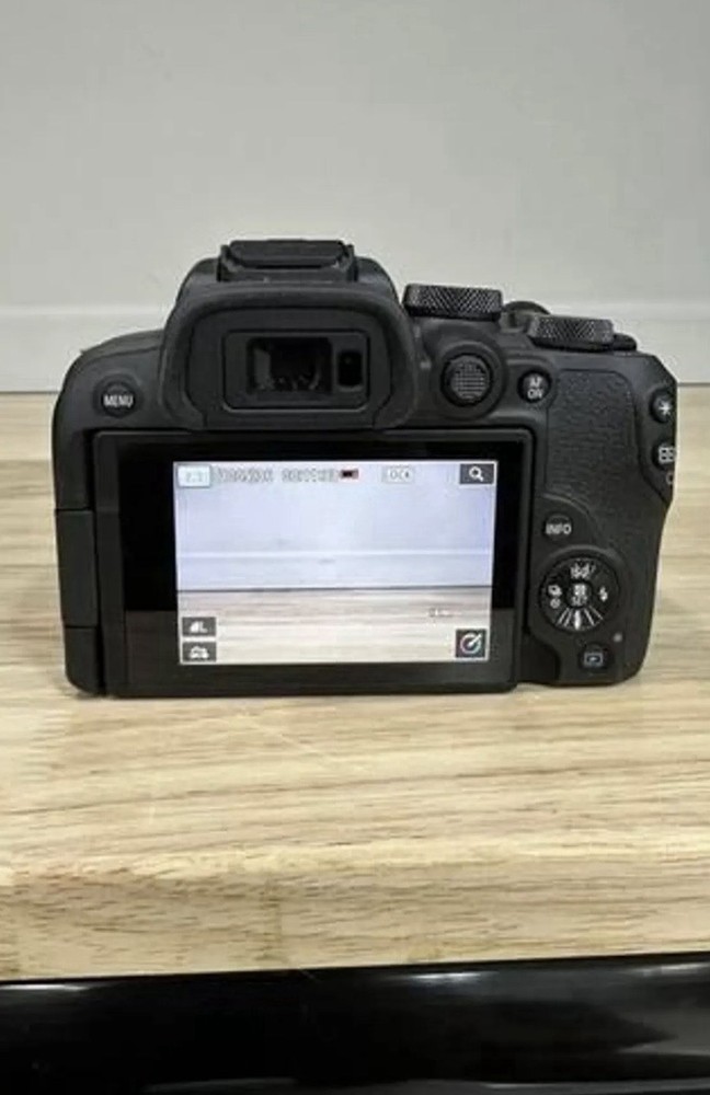 Canon EOS R10 Mirrorless Interchangeable Lens Camera Black USB Built-in Flash
