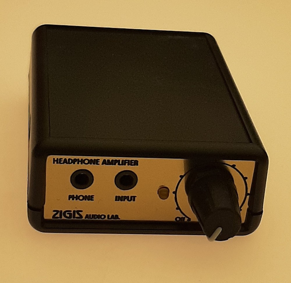 CMoy portable headphone amplifier Gold