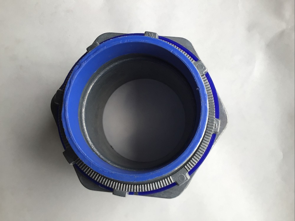 Thomas & Betts 3” Liquid Tight Connector LT-208