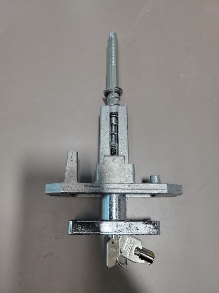 Dixie Narco T handle with posts (for coin chute) includes lock and two keys