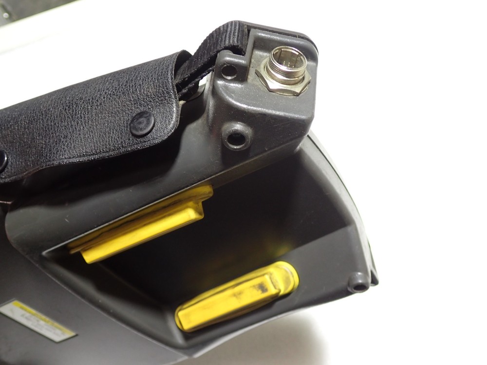 A05B-2255-C105#EAW FANUC PENDANT USED