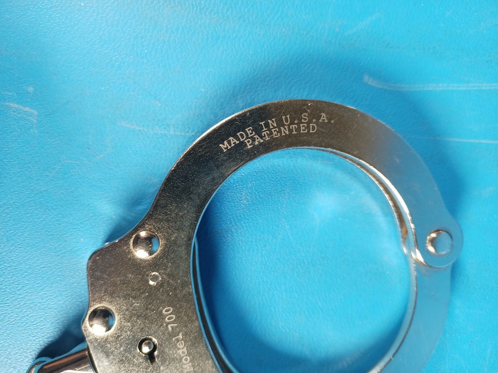 Peerless Chain Link Handcuff Model 700 with key FREE SHIP