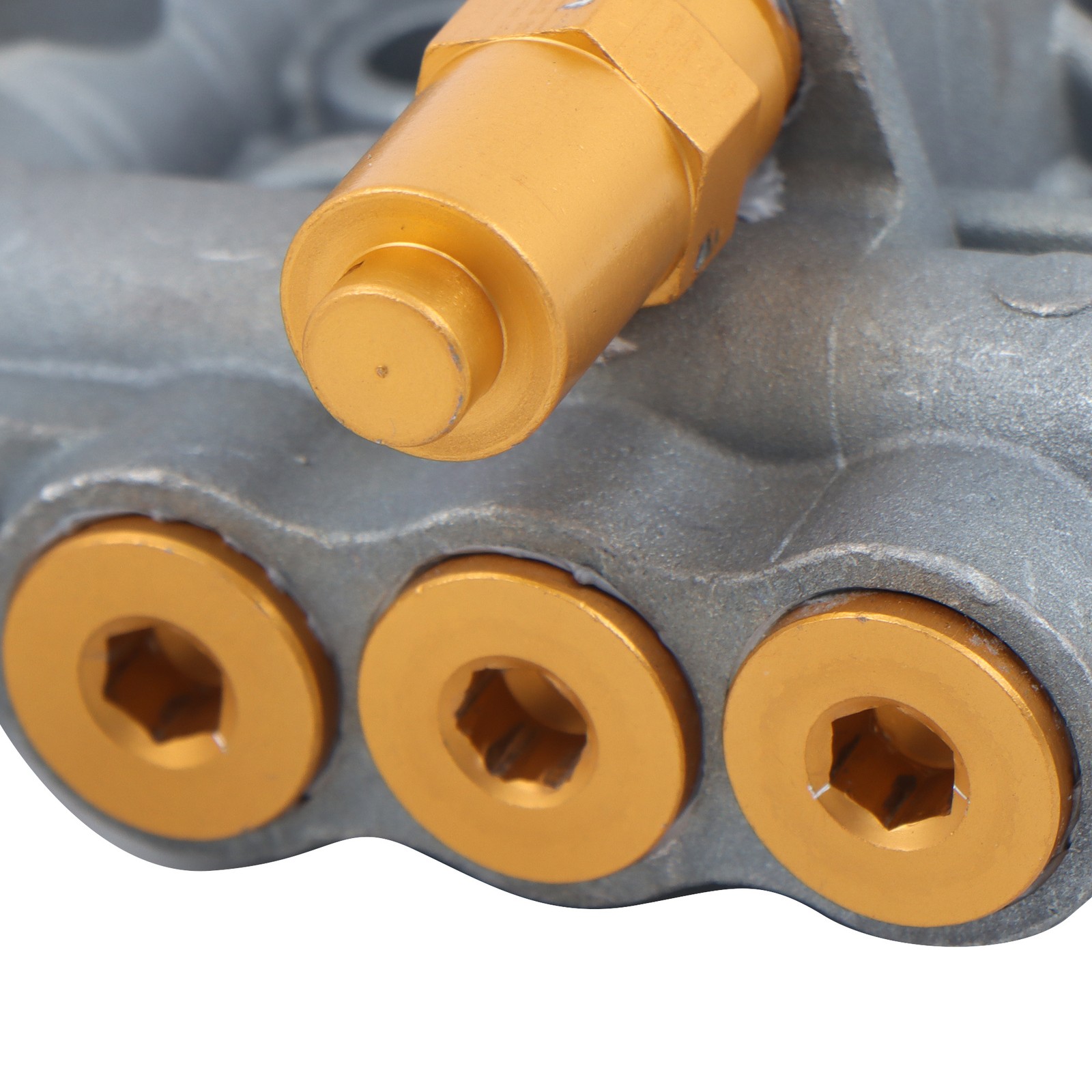 Pressure Washer Pump Manifold Kit 7108366 With Mounting Bolt Washer Pump Sliver