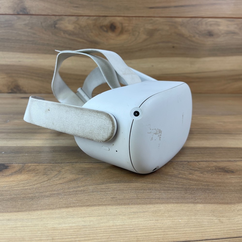 Meta Oculus Quest Standalone VR Headset Only White Bluetooth Adjustable Headband