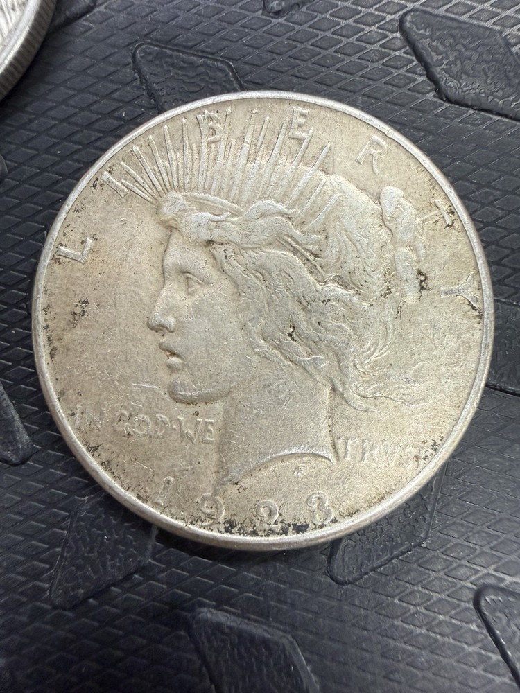1923 S Peace Dollar 90% Silver