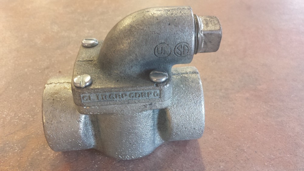 ESUF-100 Appleton 1" Malleable Iron Sealing Fitting           **Kentucky Stock**
