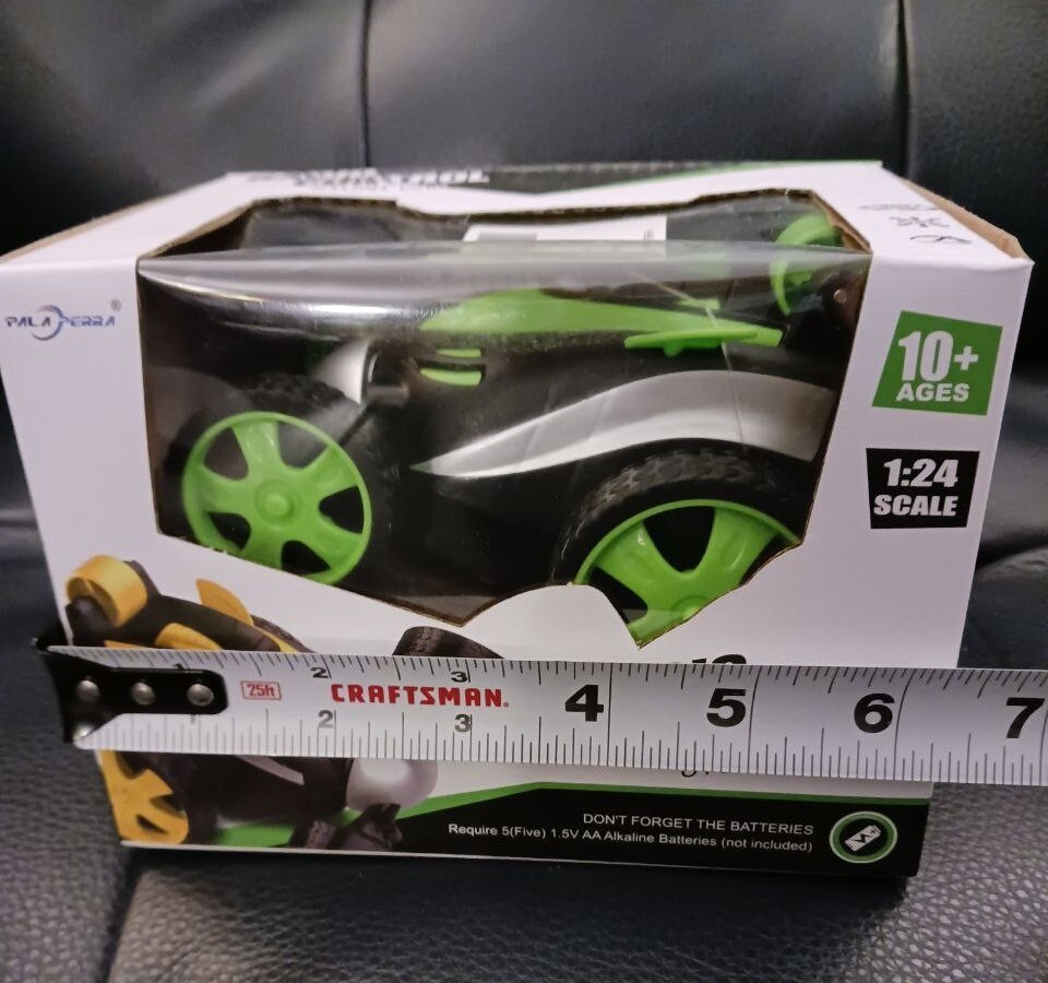 NIB, Remote Control stunt car green, Perfect Gift