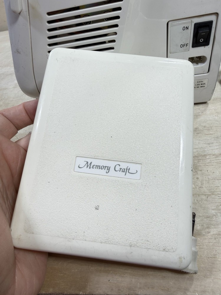 Janome Memory Craft 9000 Sewing Embroidery Machine Combo Computerized w/ Pedal