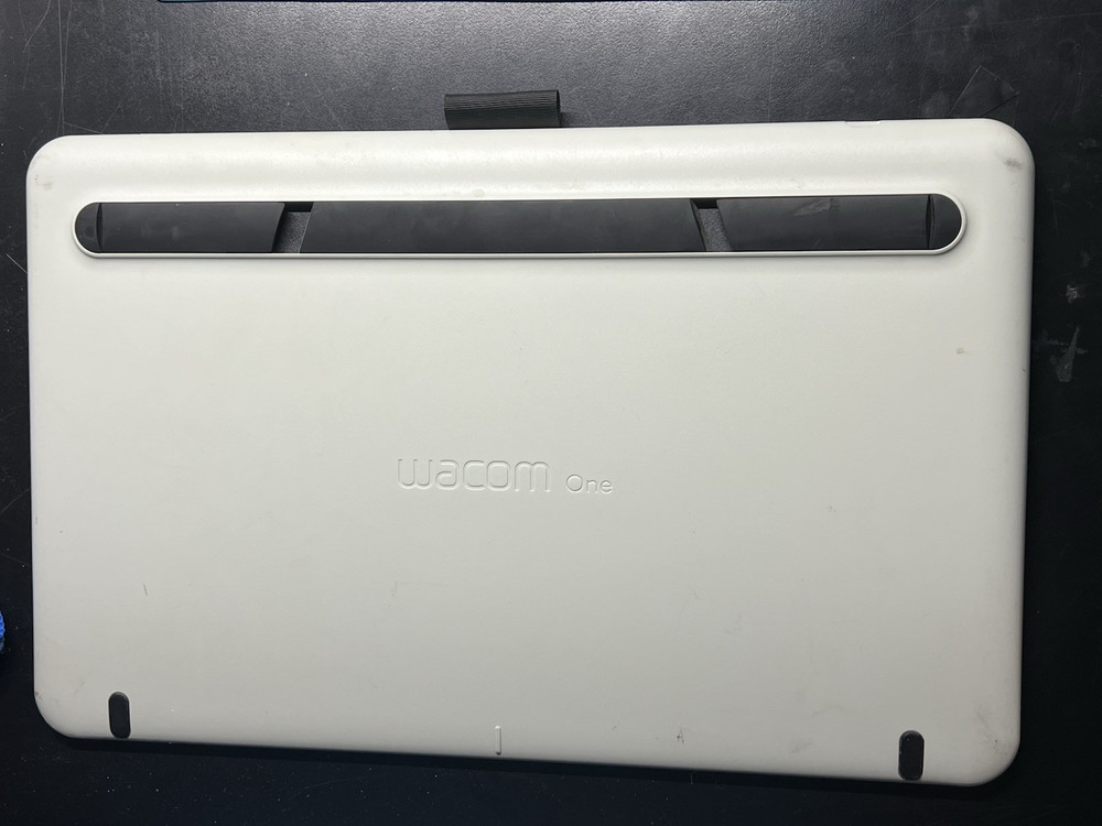Wacom One 13.3" Digital Drawing Tablet – LCD ONLY – Powers On – UNTESTED – Read