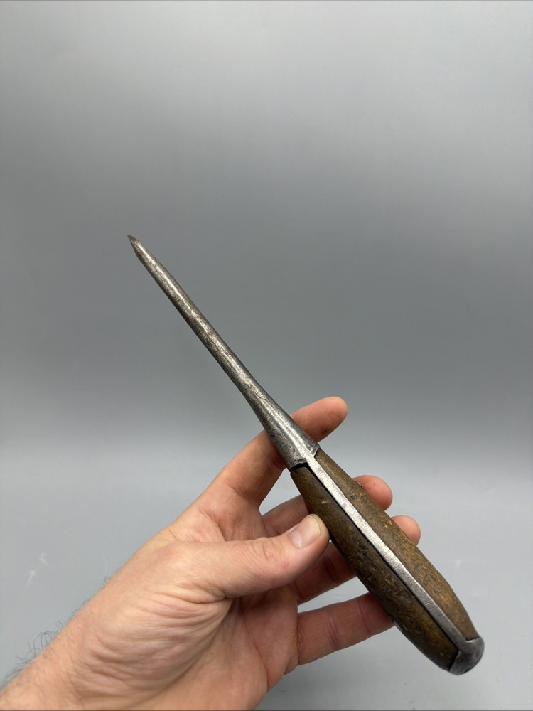 Fine Antique Vintage 11" Perfect Handle Screwdriver