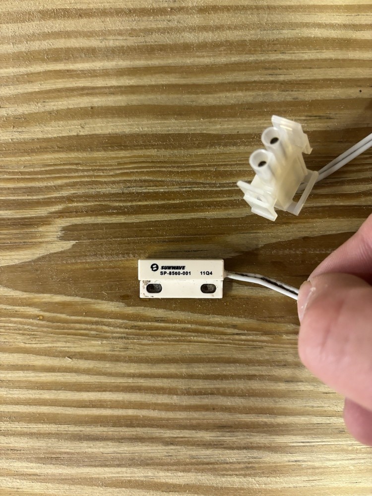 Scotsman Prodigy ICE MACHINE Curtain Switch With Wire And Plug. USED