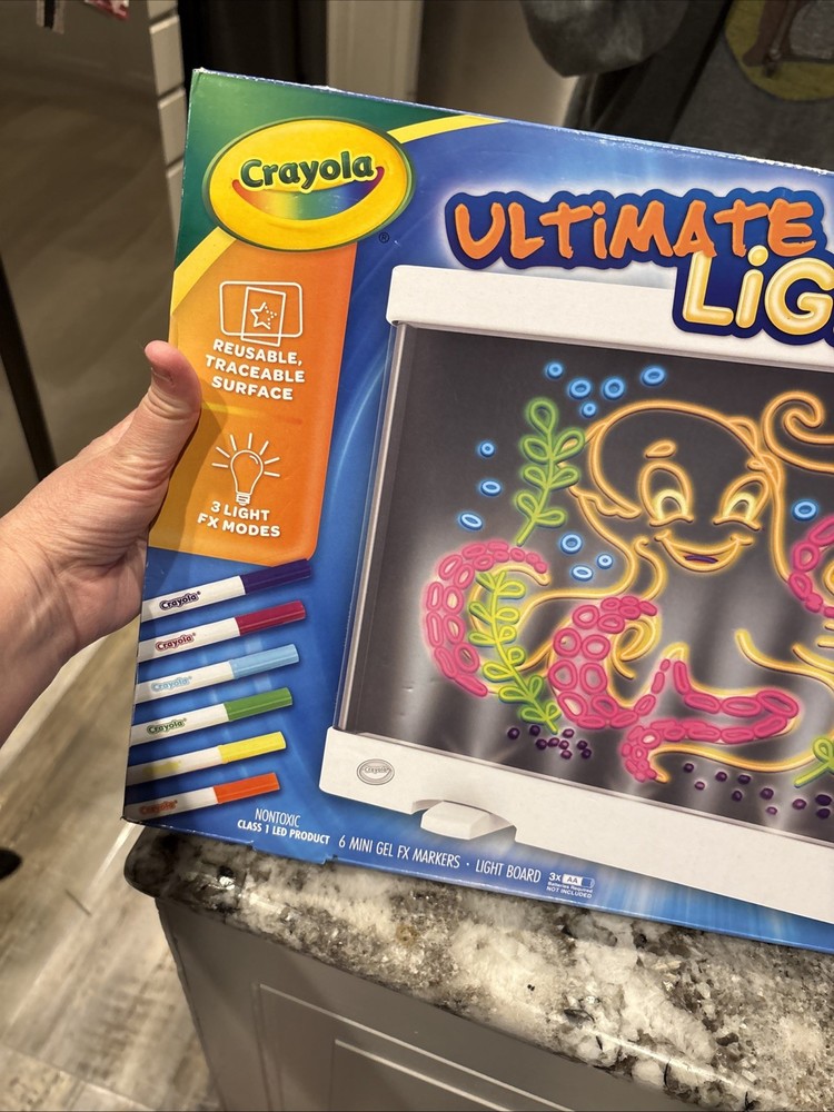 Crayola 74-7245 Ultimate Light Board