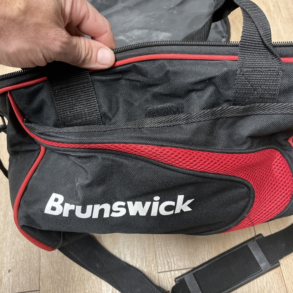 Nice Brunswick single ball bowling bag￼