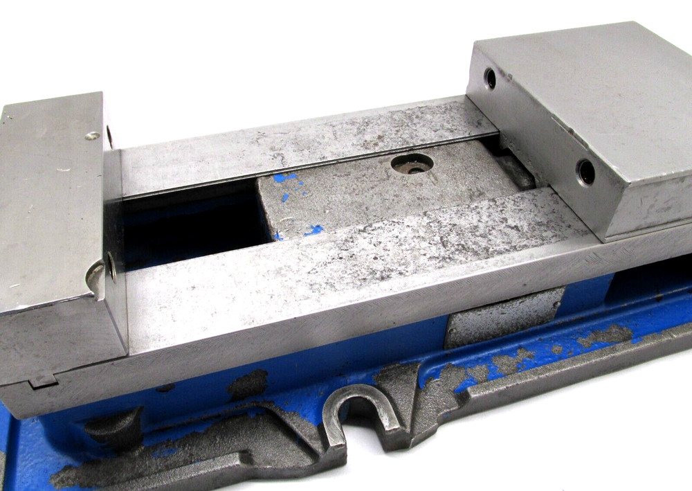 KURT ANGLOCK 6" MILLING MACHINE VISE - #D675