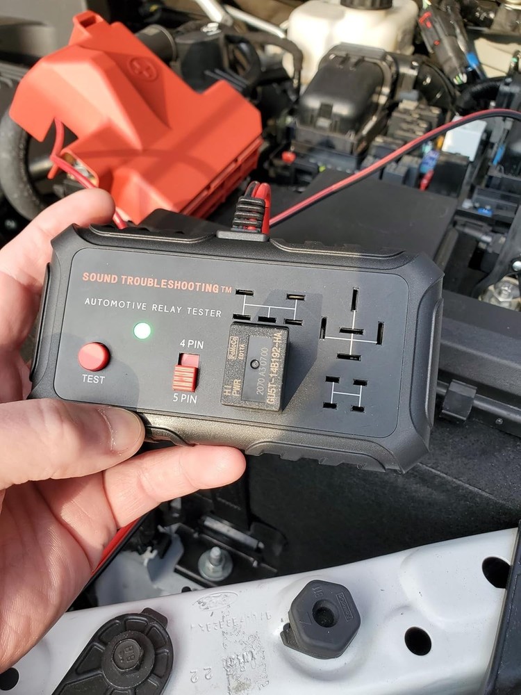 Handheld Relay Testing Tool for Automotive Electrical Systems and Diagnostics