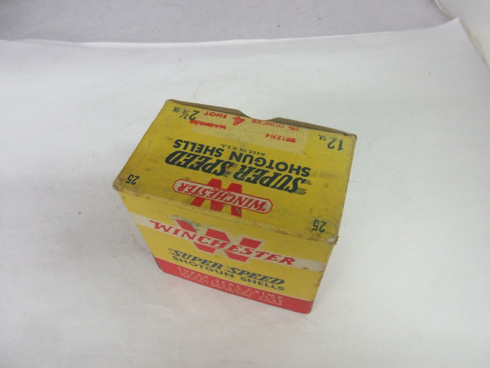 VINTAGE ADVERTISING WINCHESTER CARDBOARD SHELL BOX EMPTY GRAPHICS M-488