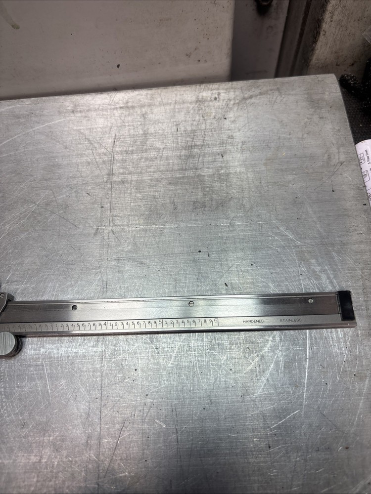 Starrett 120A-6 Dial Caliper - White