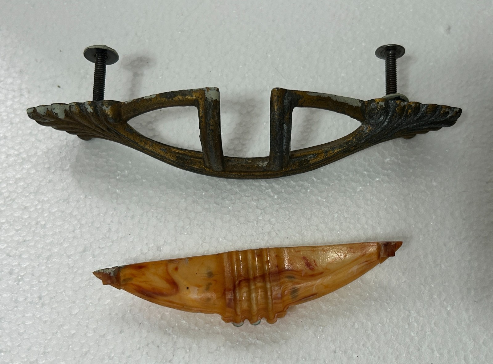 Vtg Art Deco Waterfall Style Dresser Drawer Pulls Handles Bakelite - 2 (M21)