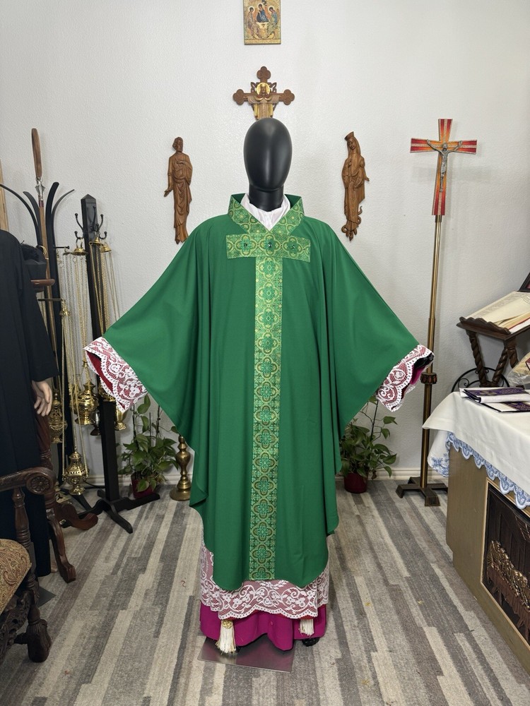 GREEN VESTMENT CHASUBLE & STOLE