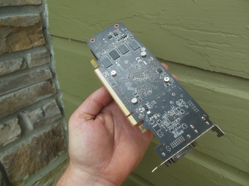 Advanced Micro Devices C552 Radeon XFX Graphics Card Working Model