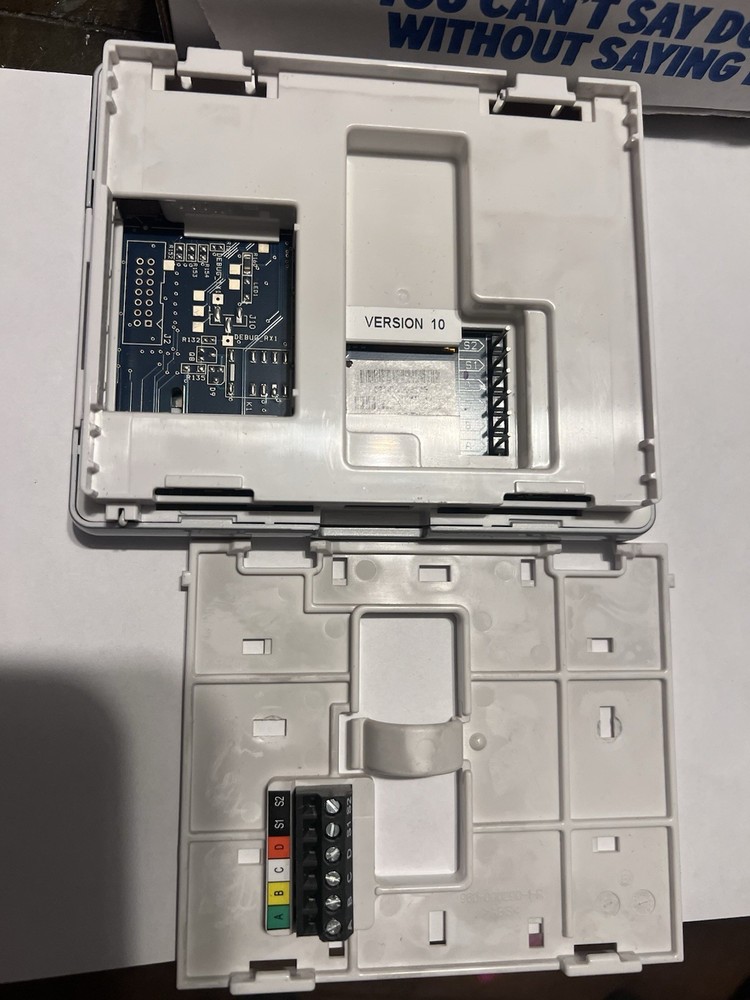Carrier SYSTXCCITW01 (Version 10) Infinity Touch Programmable Thermostat White