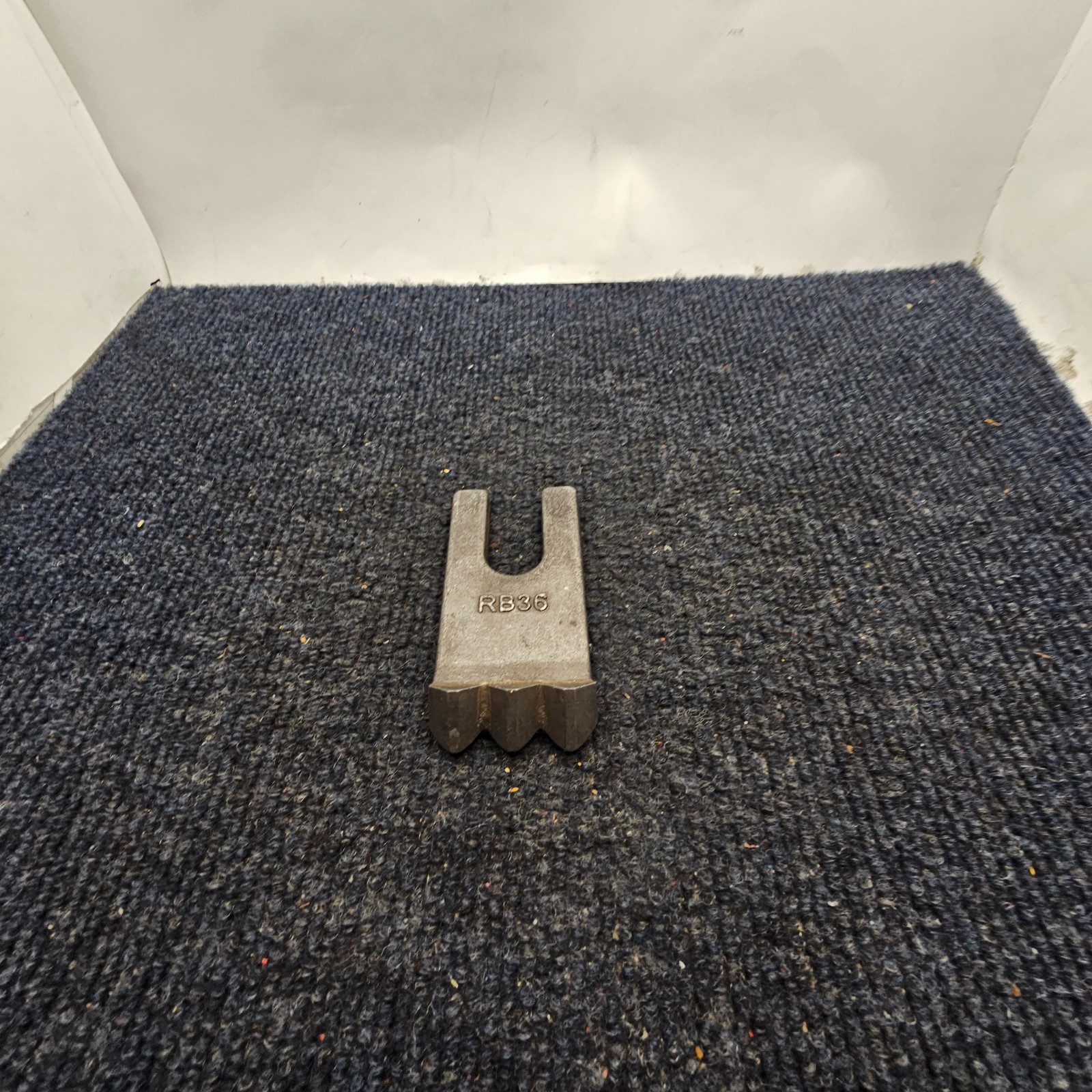 RB36 Carbide Dirt/Rock Tooth Replacement with Rubber Lock, New Open Box