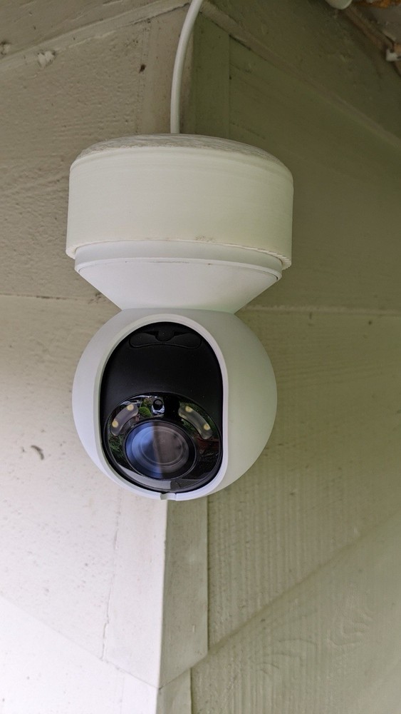 Corner Mount For Reolink E1 Outdoor Camera – Outside Wall Bracket