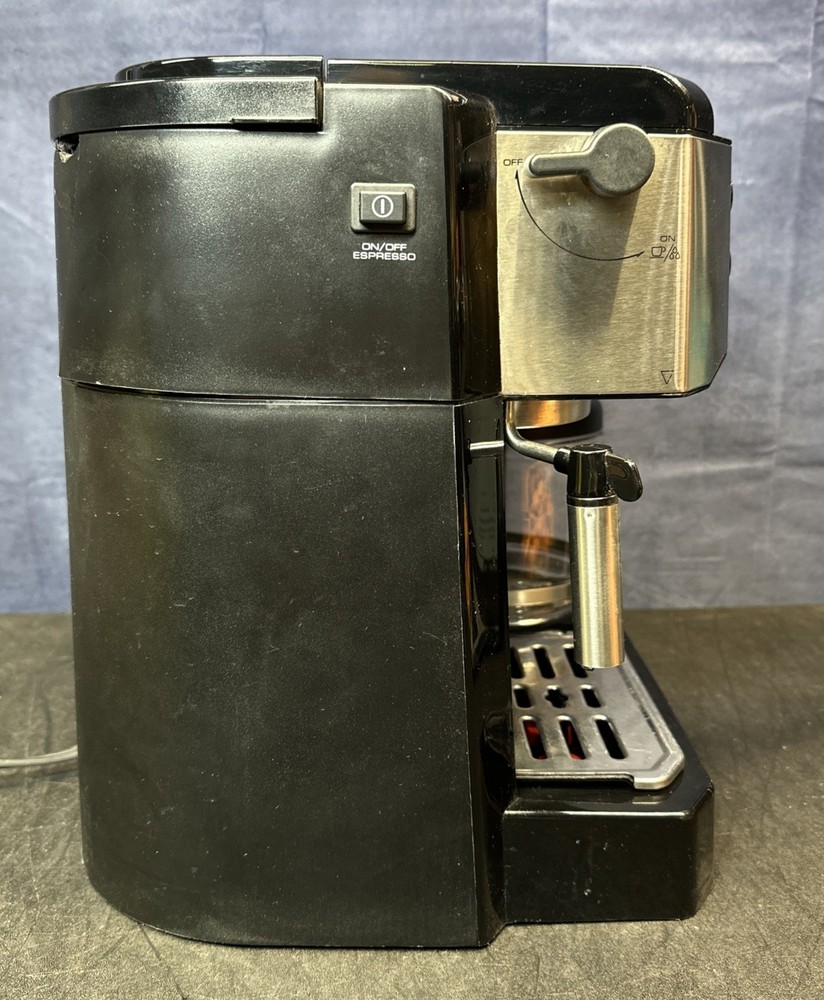 DeLonghi BCO430BM Espresso Machine / READ