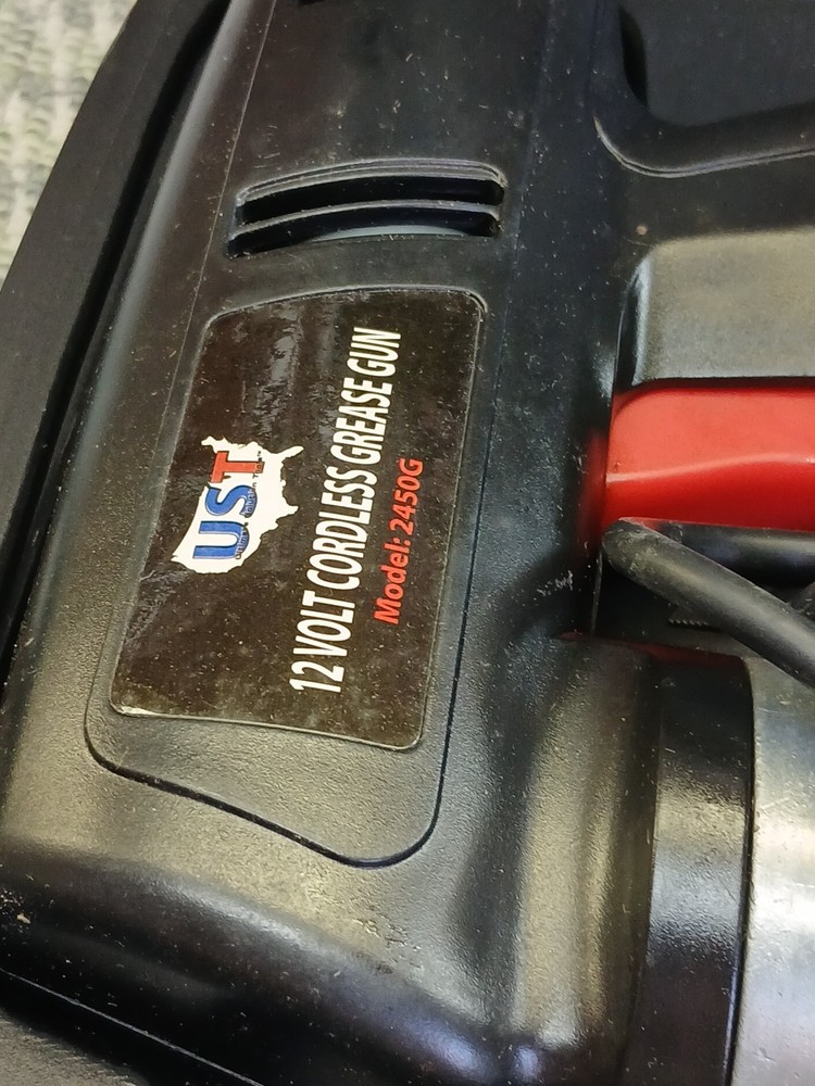 UST CORDLESS GREASE GUN Untested (Battery Won't Charge)