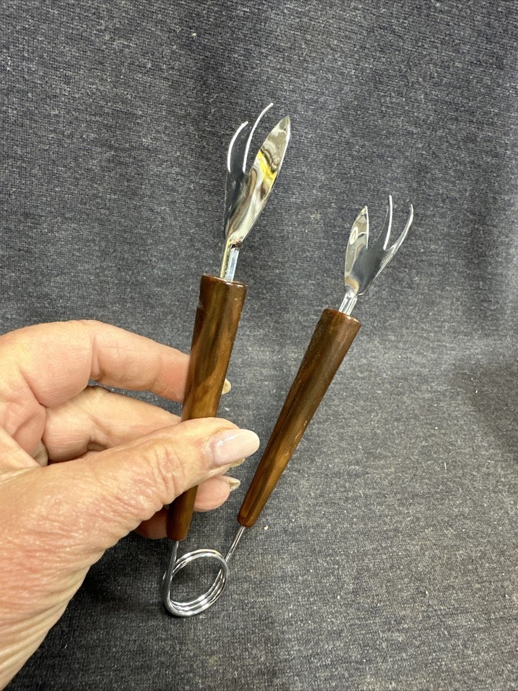 MCM Vintage Ice Tongs Bakelite Root Beer Marbled Claw Handled Barware Tool