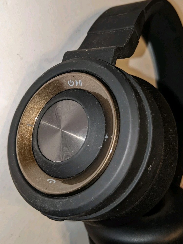 Rockville Wireless Headphones