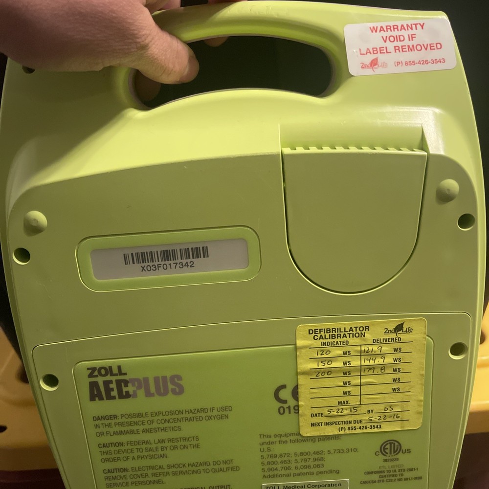 Zoll Plus AED Plus W Pads