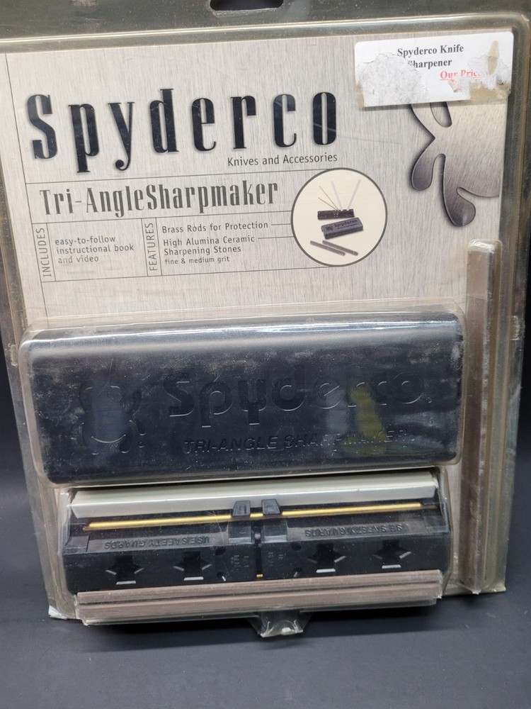 Spyderco Tri-Angle Sharpmaker Kit Fine and Medium Grit Ceramic Stones 204MF