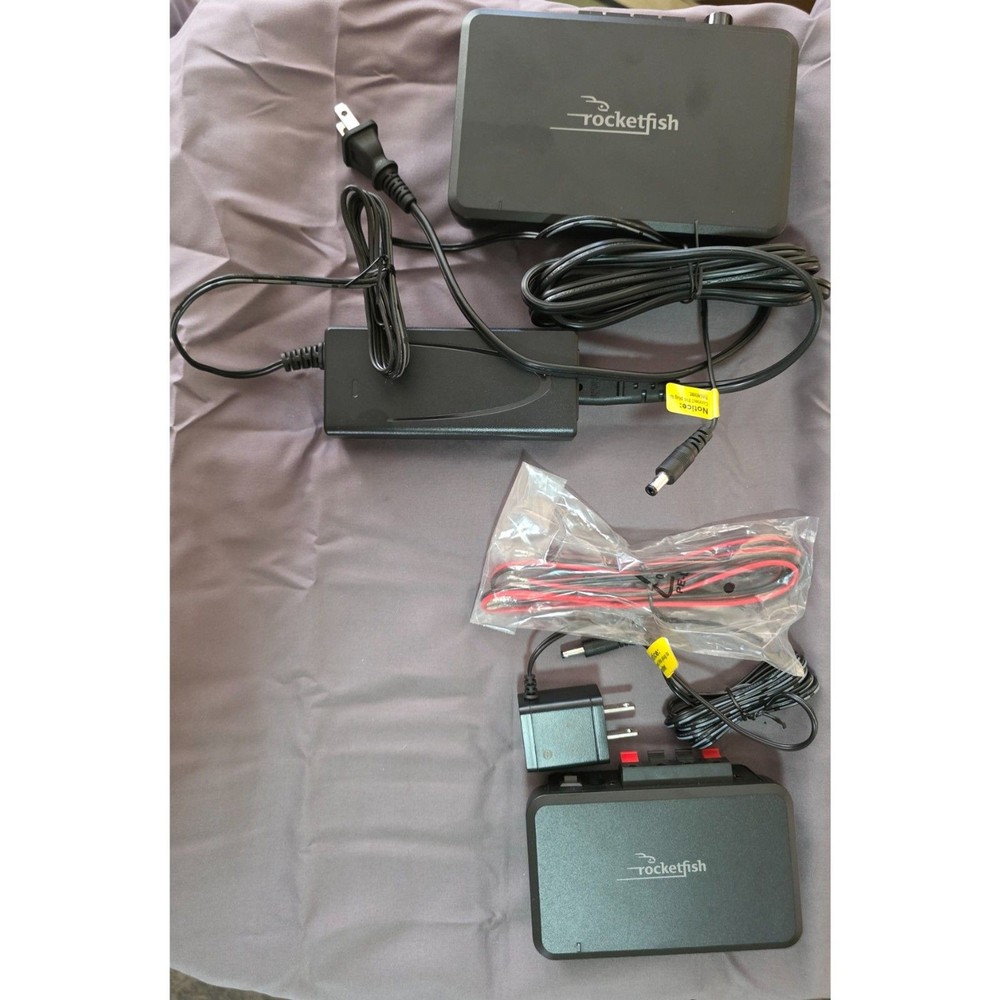 Rocketfish Wireless Rear Speaker Kit Black Model# RF-WRSK18