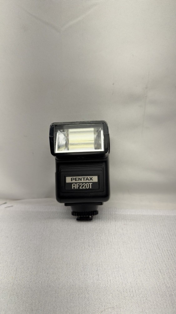 Pentax AF180FG P-TTL Auto Flash Camera Accessory with Case