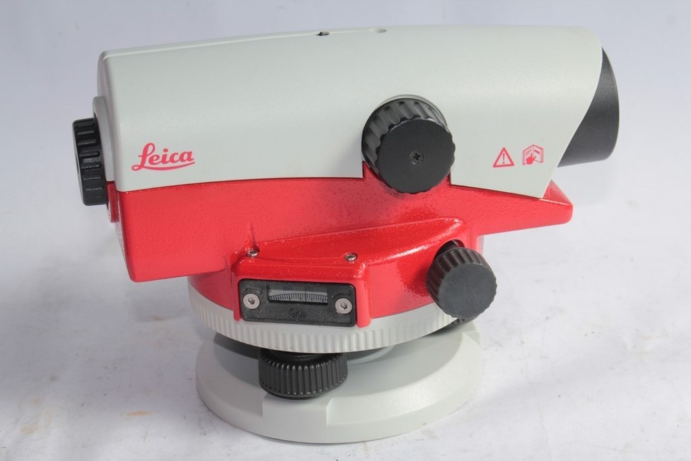 Leica NA724 automatic optical level (59017)
