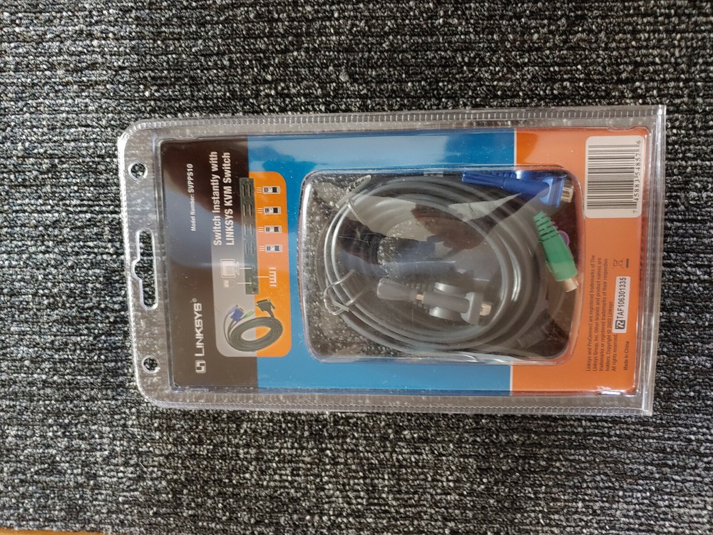 LINKSYS KVM switch premium 10 ft. cable kit model SVPPS10 keyboard video mouse