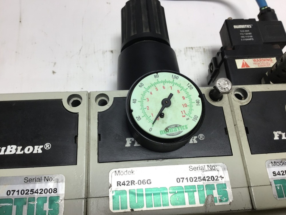 Numatics FlexiBlok Pressure Regulator/Filter/Lubricator/Soft Start Valve Combo.