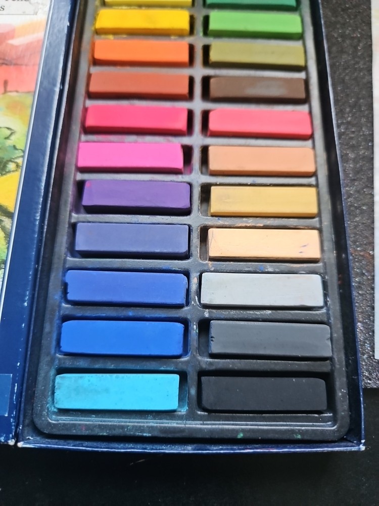 Faber-Castel Creative Studio Soft Pastels, 24 Count