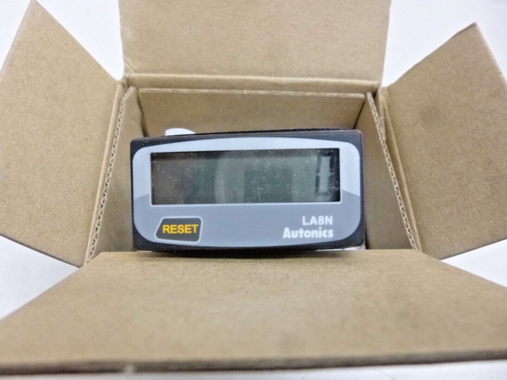 New! AUTONICS Electronic Counter Totalizer, LA8N-BF