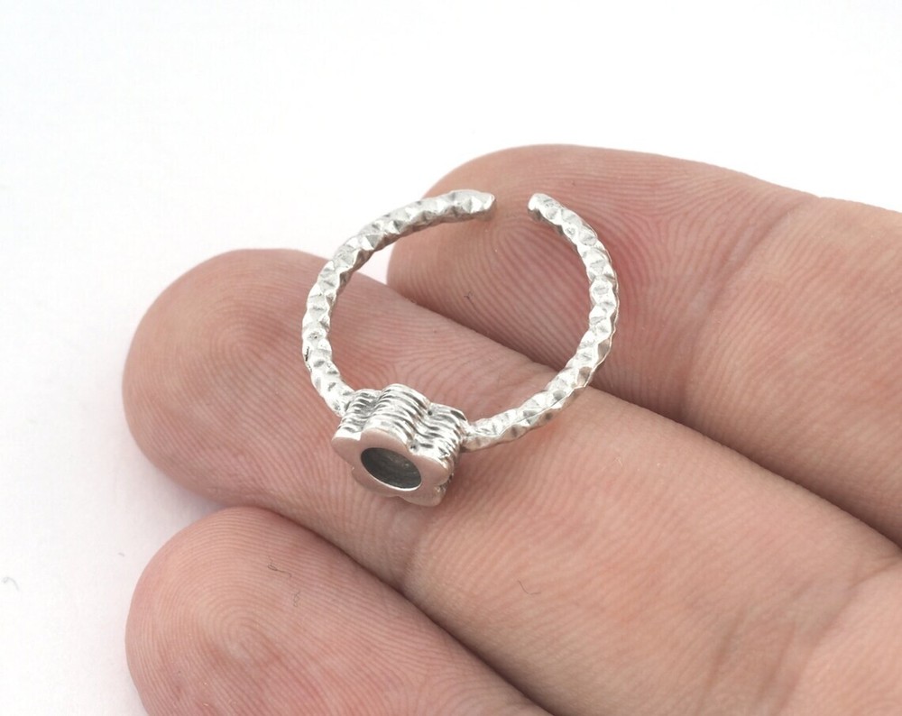 Daisy Flower Ring,Adjustable,Round Blank Bezel-Antique Silver Plated 5126