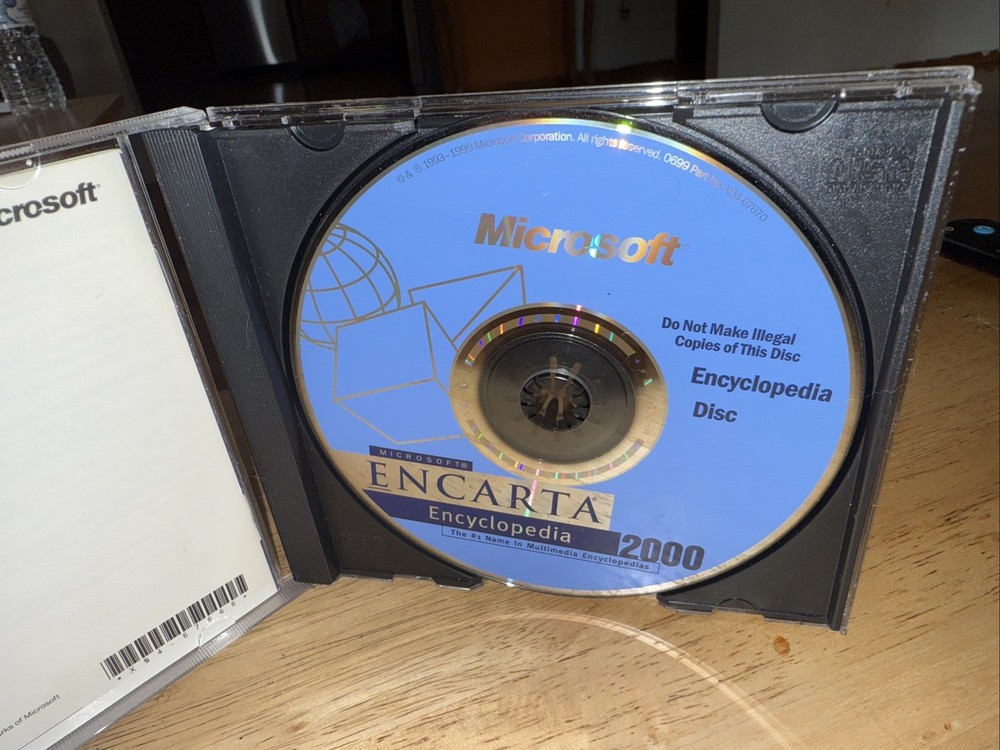 Microsoft Encarta Encyclopedia 2000 CD for PC